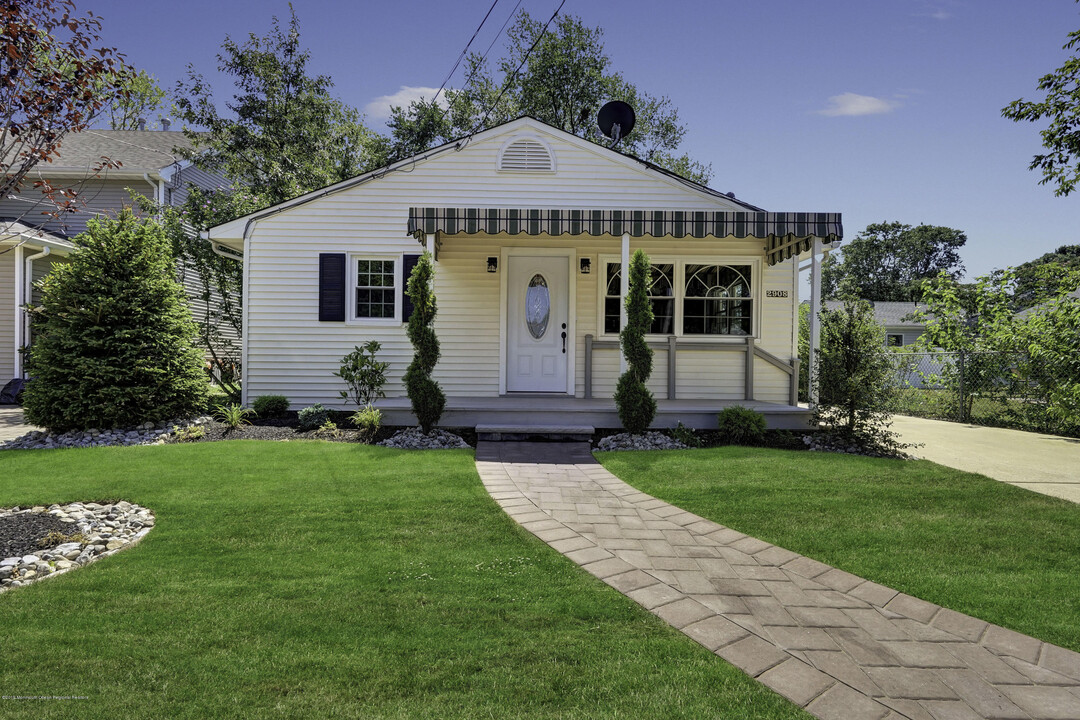 2908 Alfaretta Pl in Point Pleasant, NJ - Building Photo