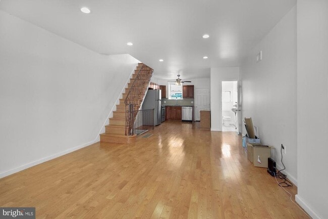 property at 2215 S Hicks St