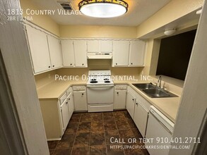 1813 Country Village Blvd in Humble, TX - Building Photo - Building Photo