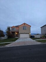 3548 Sharp Shinned Trail in Saratoga Springs, UT - Building Photo