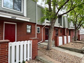 7474 E Arkansas Ave in Denver, CO - Building Photo