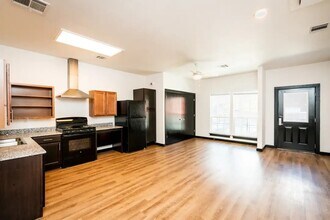 715 N 16th St in Baton Rouge, LA - Building Photo - Building Photo