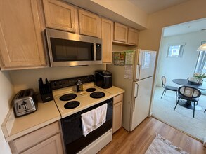 200 Falls Blvd in Quincy, MA - Building Photo - Building Photo