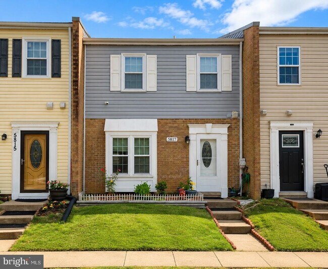 property at 5817 Burke Manor Ct