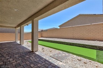 10117 Heron Lake Ave in Las Vegas, NV - Building Photo - Building Photo