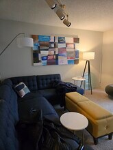 10 E Ontario St, Unit Jamies place in Chicago, IL - Building Photo - Building Photo