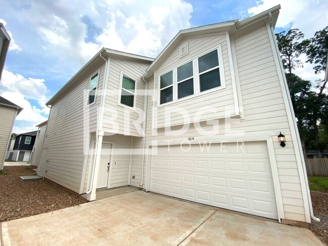property at 314 Huisache St