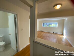 34 Gardner St in Boston, MA - Foto de edificio - Building Photo