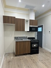 14342 Tiara St, Unit 1 in Van Nuys, CA - Building Photo - Building Photo