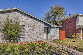 1045 Cheddar Ct in Arlington, TX - Building Photo - Building Photo