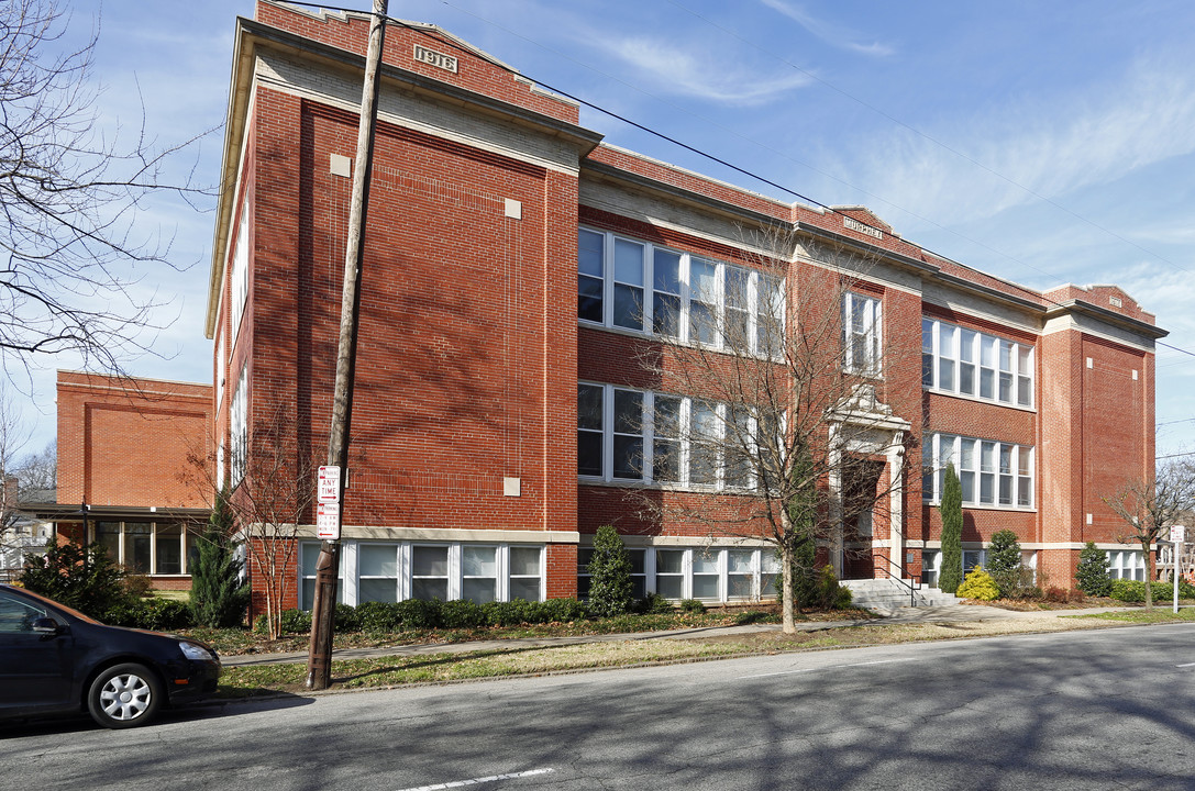 Murphy School Apartments in Raleigh, NC - Building Photo