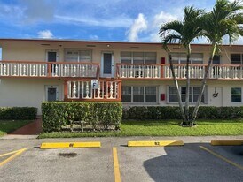 92 Kent F in West Palm Beach, FL - Building Photo