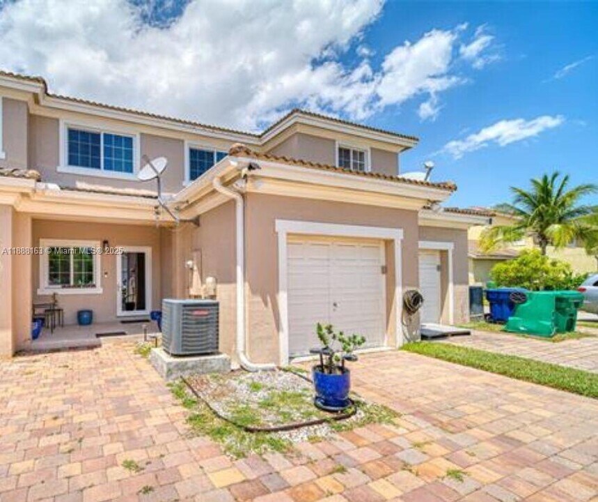 13950 SW 276th St in Homestead, FL - Building Photo