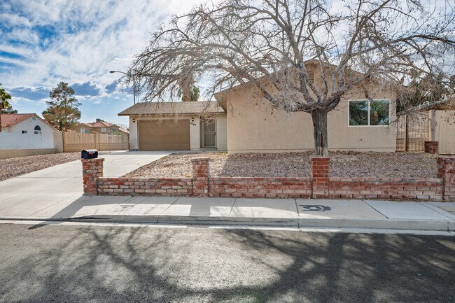 5045 S Sepulveda Blvd in Las Vegas, NV - Building Photo - Building Photo