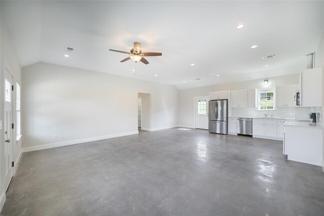 500 Harmon Hills Cove in Dripping Springs, TX - Building Photo - Building Photo