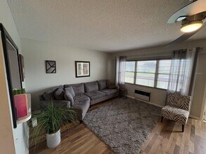 34 Preston Way in Boca Raton, FL - Building Photo - Building Photo