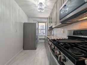 225 ST PAUL Ave in Jersey City, NJ - Building Photo - Building Photo