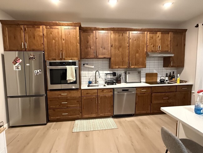 property at 400 W Broadway