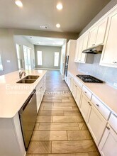 8800 Jodie Ln in Austin, TX - Building Photo - Building Photo