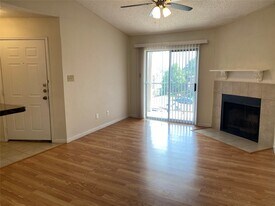 2121 Hepburn St in Houston, TX - Building Photo