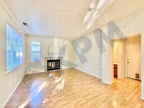 3059 Carousel Cir in Stockton, CA - Building Photo - Building Photo
