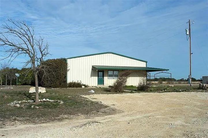 4901 Co Rd 210 in Bertram, TX - Building Photo