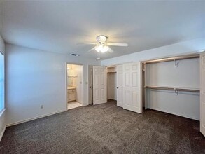 1004 Lynn St in Weatherford, TX - Building Photo - Building Photo