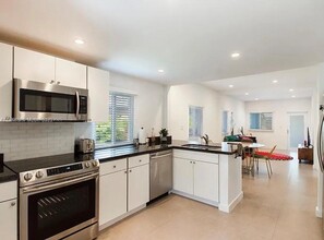 3030 NW 1st Ave in Miami, FL - Foto de edificio - Building Photo