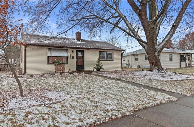 3529 Prairie Ave in Madison, WI - Foto de edificio - Building Photo