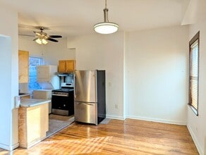 3612 S King Dr, Unit 3rd Floor in Chicago, IL - Building Photo - Building Photo