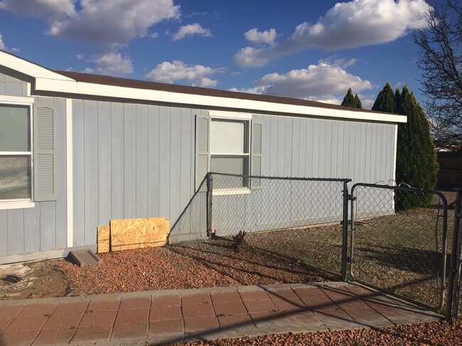 1331 Ponderosa Ave NW in Albuquerque, NM - Building Photo - Building Photo