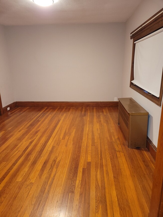 35 Garfield Ave, Unit 35 Garfield Ave