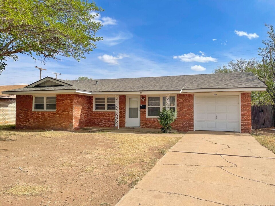 4915 6th St in Lubbock, TX - Building Photo