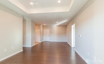 944 Halifax Pl in Trenton, NJ - Building Photo - Building Photo