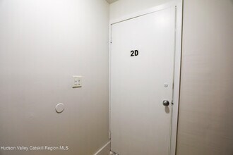 184-186-186 Broadway in Port Ewen, NY - Building Photo - Building Photo