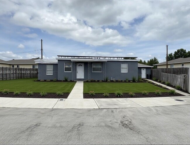 1885 NE 53rd St in Pompano Beach, FL - Building Photo - Building Photo