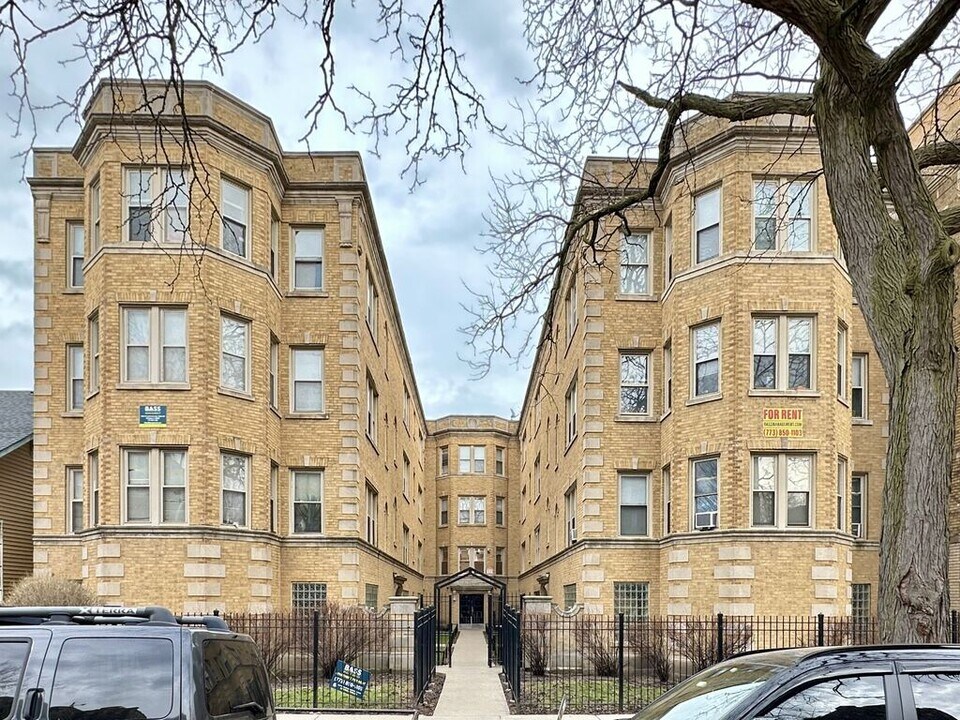 4827 N Springfield Ave, Unit A2 in Chicago, IL - Building Photo