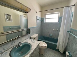1300 N 17th Ave, Unit 207 in Hollywood, FL - Building Photo - Building Photo