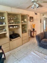 2831 Sunrise Lakes Dr W in Sunrise, FL - Building Photo