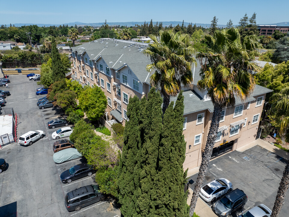 453 E Okeefe St in East Palo Alto, CA - Building Photo