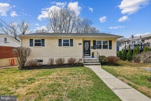 11310 Ashley Dr in Rockville, MD - Building Photo