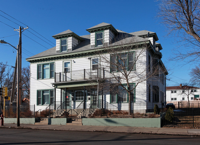 2320-2322 Bloomington Ave in Minneapolis, MN - Building Photo - Building Photo