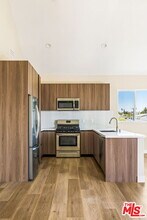 4905 St Elmo Dr in Los Angeles, CA - Building Photo - Building Photo