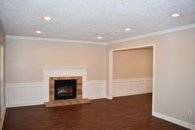 414 Teal Wood Ln in Euless, TX - Building Photo - Building Photo