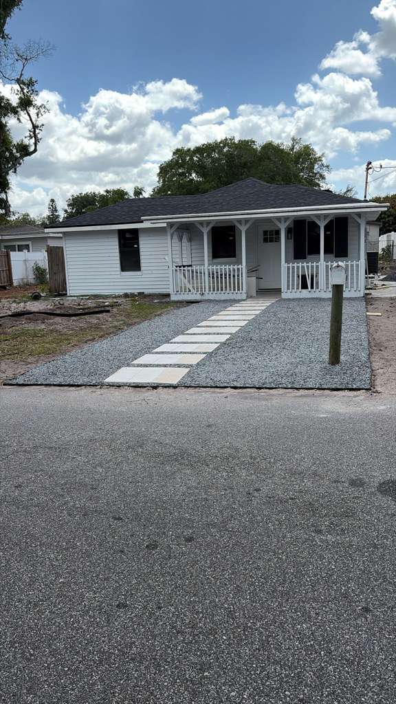 2304 W Idlewild Ave in Tampa, FL - Foto de edificio - Building Photo