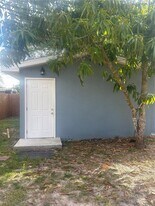 2371 Fletcher Trailer Park Rd in Haines City, FL - Building Photo