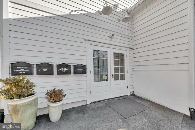 55-APT-55-AA1 N Main St in Cranbury, NJ - Building Photo - Building Photo