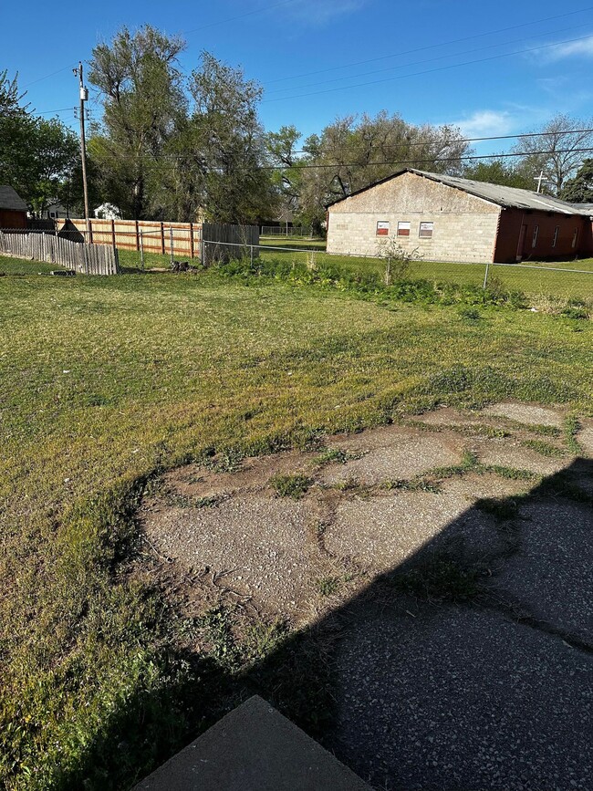 1317 N Madison Ave in Wichita, KS - Building Photo - Building Photo