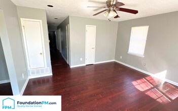 1375 Adelaide St in Memphis, TN - Building Photo - Building Photo