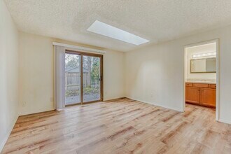 1467 NW 176th Pl in Beaverton, OR - Building Photo - Building Photo